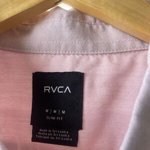 Men’s RVCA Short Slv Button Down Shirt. Size Medium Slim Fit.